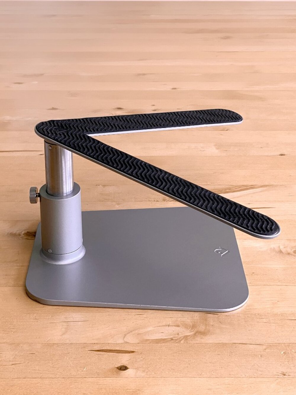 Twelve South HiRise Height-Adjustable Stand for MacBooks & Laptops